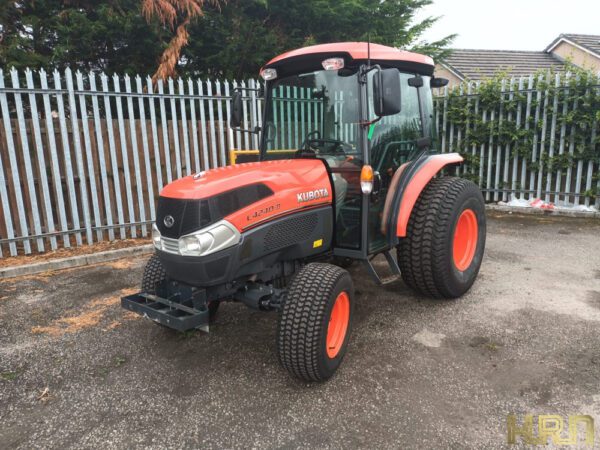 Kubota L4240 Compact Tractor (2017) 11036320