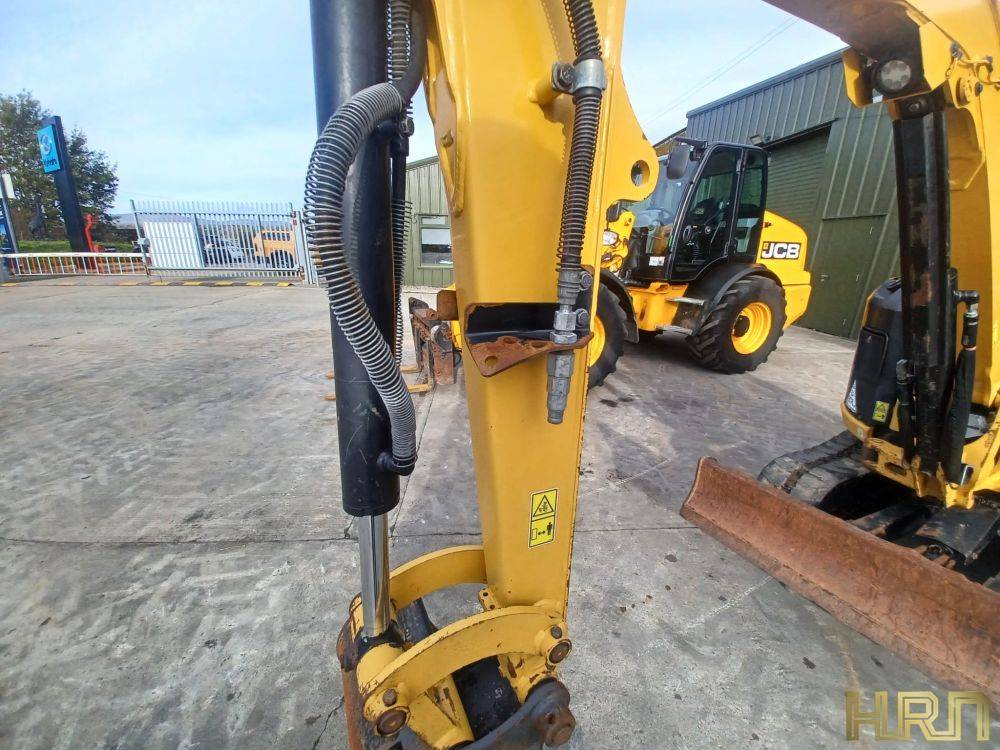 CAT 302.7 (2021) 71036815 - Image 9