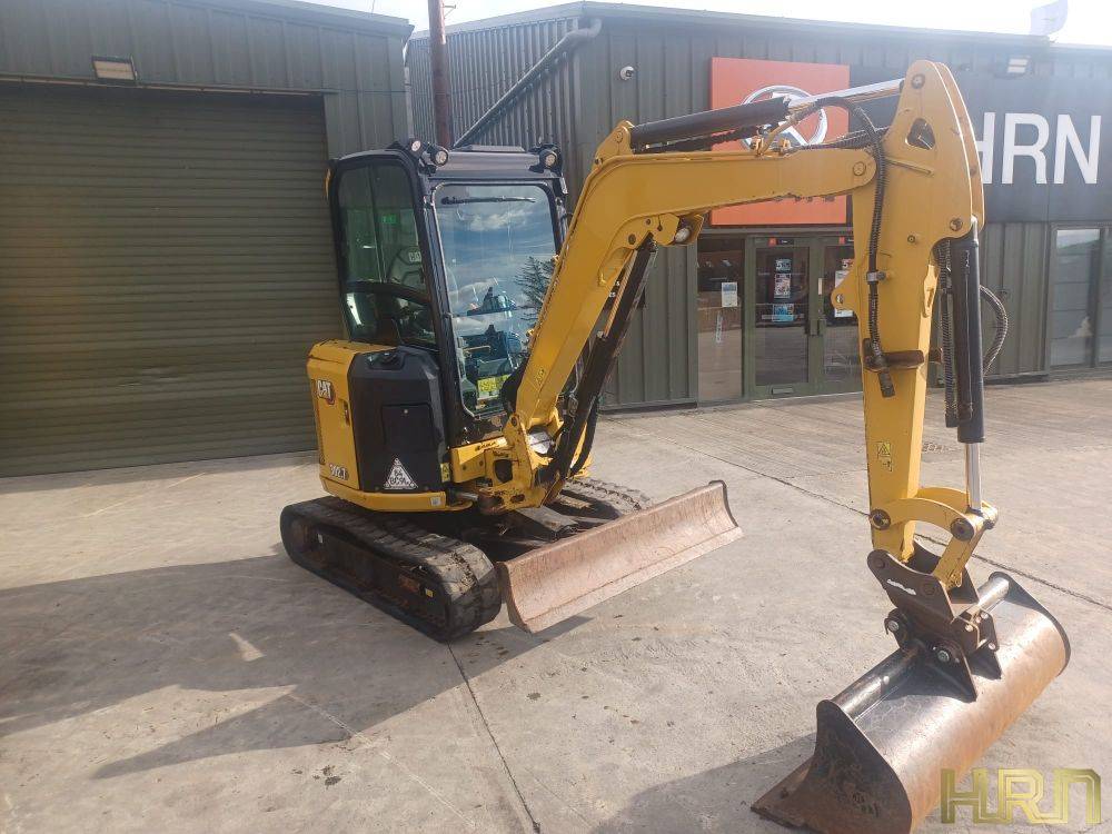 CAT 302.7 (2021) 71036815