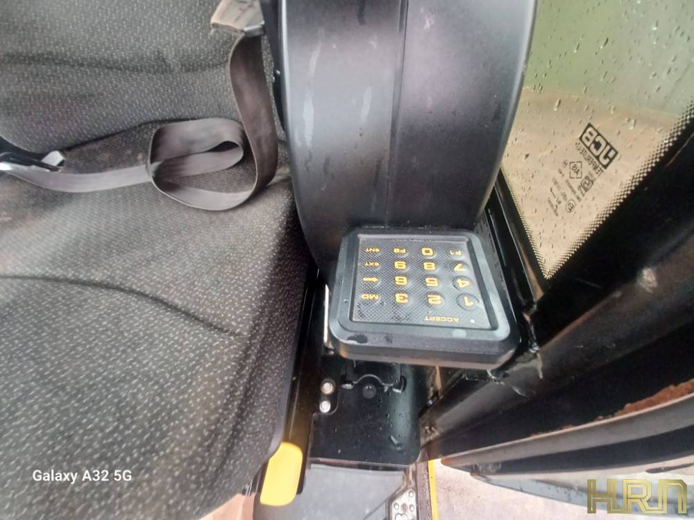JCB 16C-1 (2020) 71036902 - Image 11