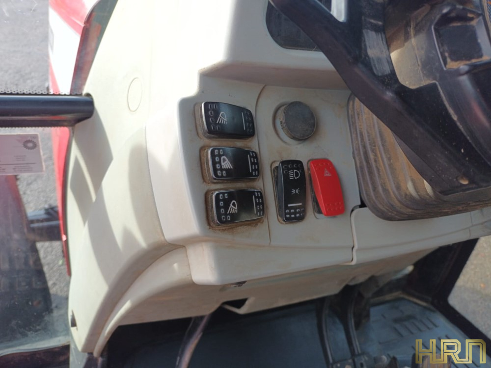 Massey Ferguson 5480 Dyna 4 (2008) 12012039 - Image 21