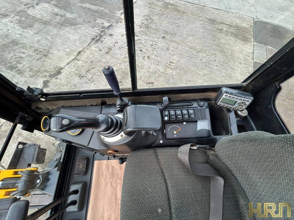 JCB 16C-1 (2019) 71036897 - Image 12