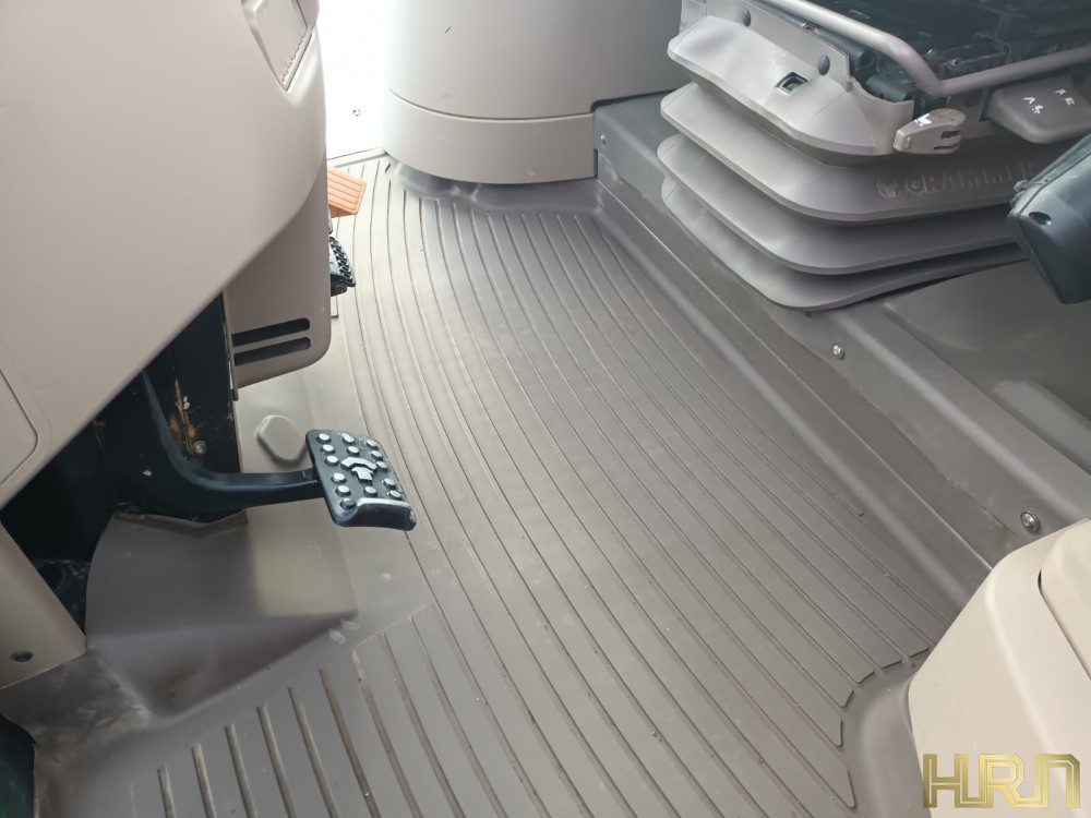 John Deere 6120M (2022) 12012382 - Image 13