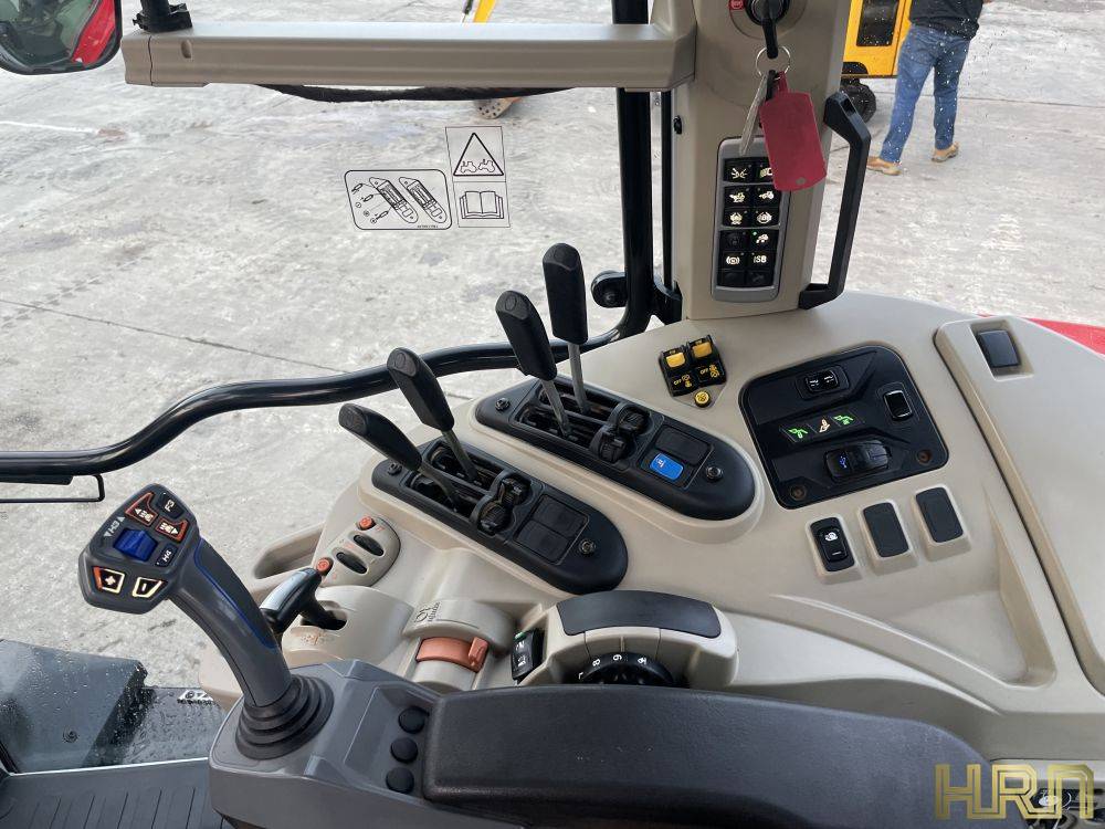 Massey Ferguson 5S.125 (2021) 71037038 - Image 14