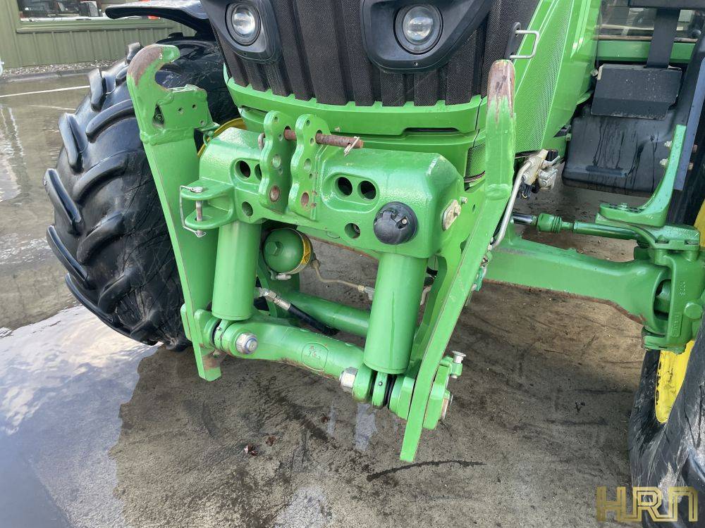 John Deere 6125M (2015) 12012443 - Image 12