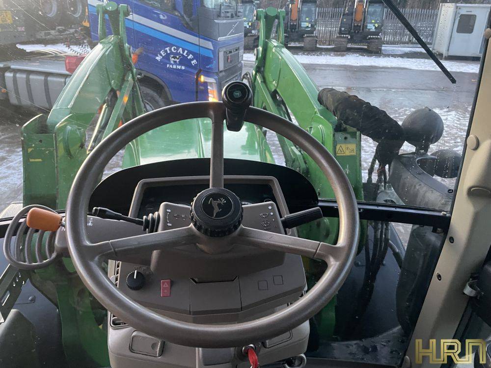 John Deere 6130M (2016) 12012315 - Image 16